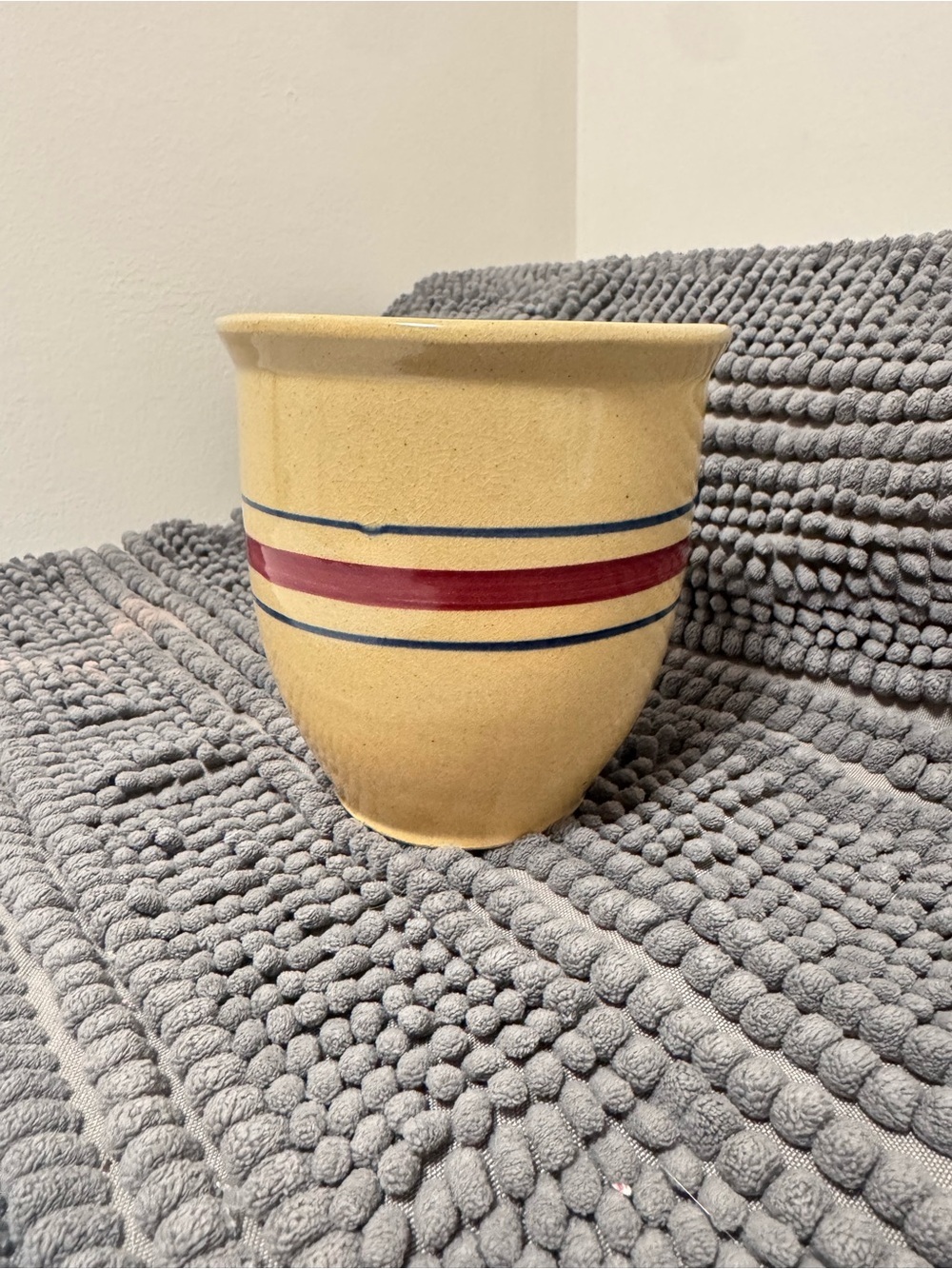 Vintage R.R.P. Co. Roseville Ohio Stoneware Crock | Farmhouse Kitchen Crock - Picture 9 of 11